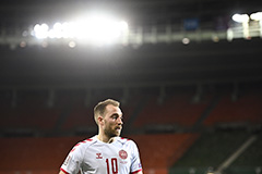 Терявшему сознание на матче Евро-2020 футболисту Эриксену установят кардиостимулятор