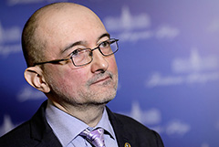 Директор Института психологии РАН: нет ясности – нет веры в вакцину