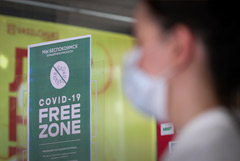 Роспотребнадзор призвал устраивать между регионами конкурсы на предмет COVID-free