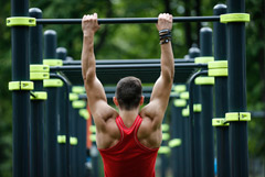 Москвичам снова разрешили посещать детские и спортивные площадки