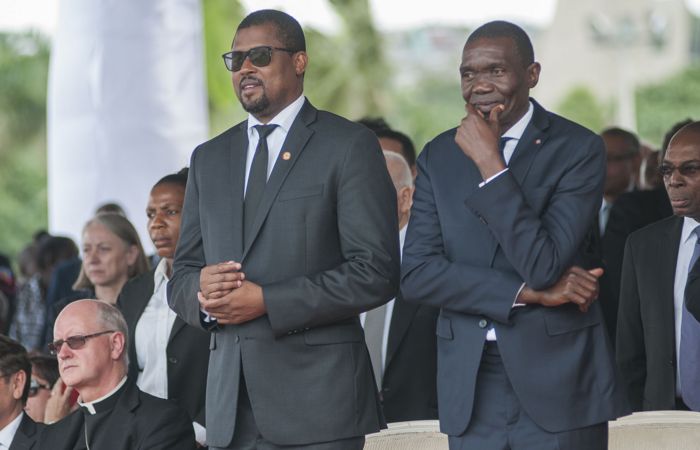 Сенат Гаити провозгласил временным президентом страны своего спикера