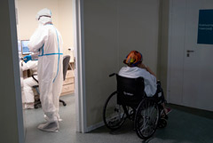 В России за сутки выявили 25 140 заразившихся коронавирусом