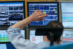 Европейские индексы слабо изменились после статданных об инфляции