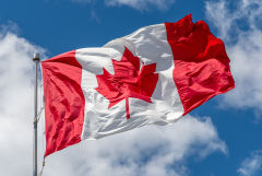 Канада объявила об эвакуации членов семей сотрудников посольства на Украине