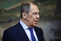 Лавров сообщил об отсутствии заявок на регистрацию иностранных вакцин