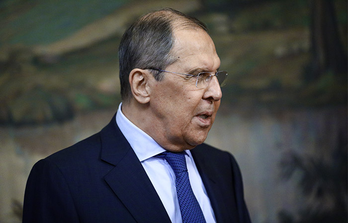 Лавров сообщил об отсутствии заявок на регистрацию иностранных вакцин