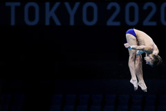 Россияне Бондарь и Минибаев завоевали бронзу в синхронных прыжках в воду