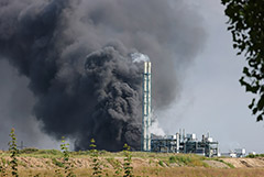 При взрыве на химическом предприятии в Германии пострадали люди