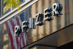 Вакцину компании Pfizer планируют полностью одобрить в США до 6 сентября
