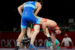 Российский борец Сидаков выиграл золото Олимпиады