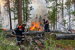 Еще нескольким селам в Якутии угрожают лесные пожары