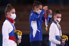 Россия впервые за 25 лет осталась без золота в художественной гимнастике