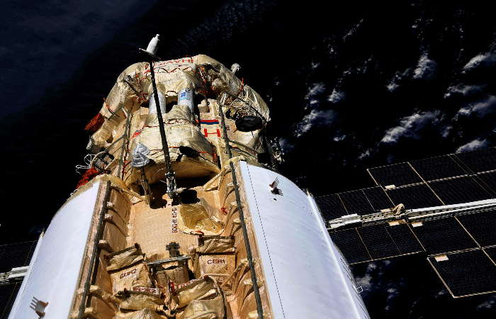 В NASA заявили, что причину нештатного включения двигателей "Науки" назовут через 2-3 недели