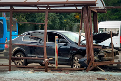 В Москве женщина попала в реанимацию из-за вылетевшей на остановку машины