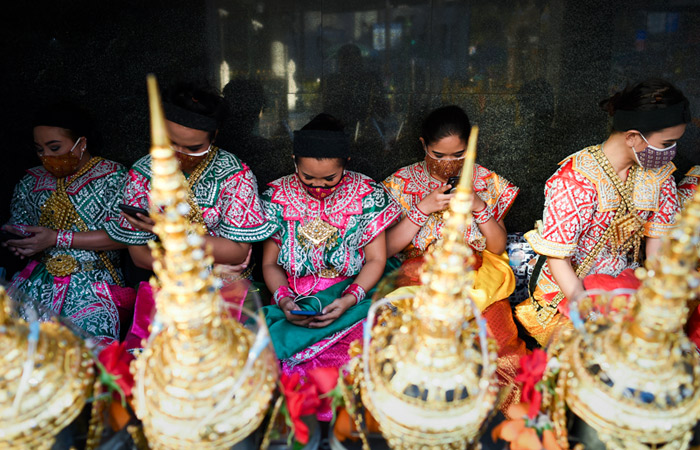Таиланд разрешил привитым "Спутником V" россиянам въезжать в страну