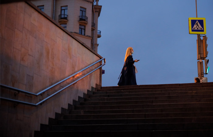 В РФ не выявили случаев нового южноафриканского штамма коронавируса