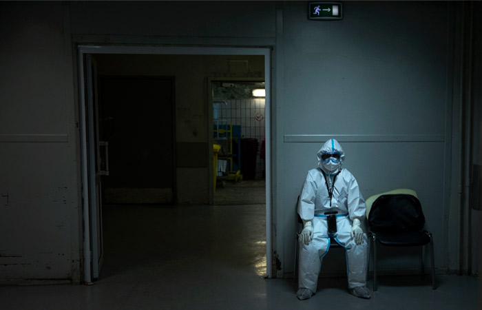 Суточная смертность от COVID в Москве снизилась до показателей марта