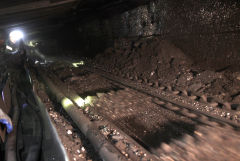 В результате обрыва каната клети на шахте в ЛНР погибли 9 человек