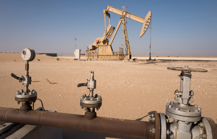 Саудовская Аравия в октябре понизит цены на нефть для стран Азии