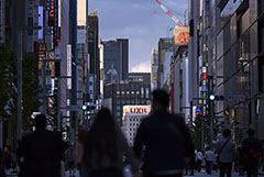 В Японии могут ввести "паспорта вакцинации" для посещения магазинов