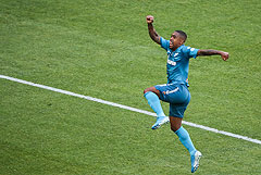 "Зенит" победил "Ахмат" и вернулся в лидеры РПЛ