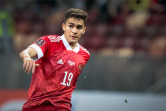 Гендиректор ФК "Динамо" опроверг факт предложения "Барселоны" по Захаряну