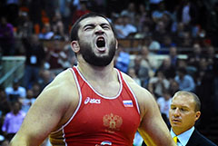 Объявленный чемпионом ОИ-2012 борец Махов дисквалифицирован на 4 года
