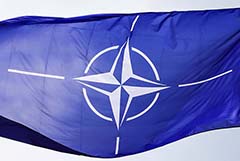 НАТО усилило патрулирование в Косово на фоне обострения там напряженности