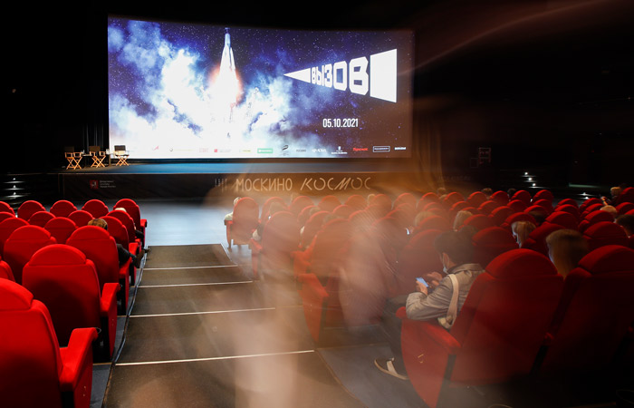 Ракета со съемочной группой первого фильма в космосе стартовала к МКС