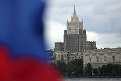 РФ ответит на высылку дипломатов из постпредства при НАТО