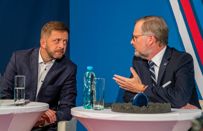 СМИ сообщили о лидерстве чешской оппозиции на парламентских выборах