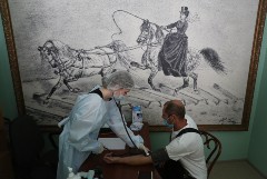 Пилотный проект отраслевой системы оплаты труда врачей стартует в 7 регионах в декабре