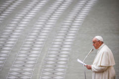 Папа Римский призвал законодателей прийти к консенсусу по вопросу изменения климата