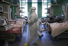 В России обновлен антирекорд по числу смертей от COVID-19 за сутки