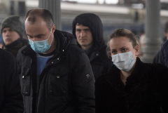 Роспотребнадзор сообщил о превышении порогов заболеваемости ОРВИ в 62 субъектах РФ