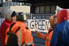 В Италии начались акции протеста против "зеленых пропусков" для работающих