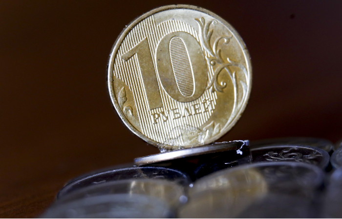 Рубль утром стабилен к доллару и евро на фоне внешнего позитива