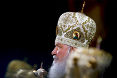 Патриарх Кирилл заявил, что интернет может перечеркнуть все, что дает школа