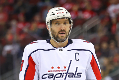 Голы Овечкина и Кузнецова не помогли "Вашингтону" избежать поражения от "Калгари"