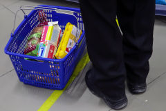 Минэкономразвития РФ предложило оказывать продовольственную помощь малоимущим