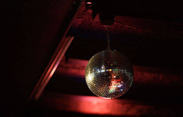 Трем московским барам грозит закрытие за дискотеки в нерабочие дни