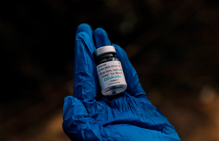 ВОЗ разрешила экстренное применение индийской вакцины от COVID Covaxin