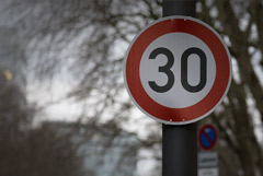 Скорость на четырех улицах в центре столицы снизят до 30 км/ч