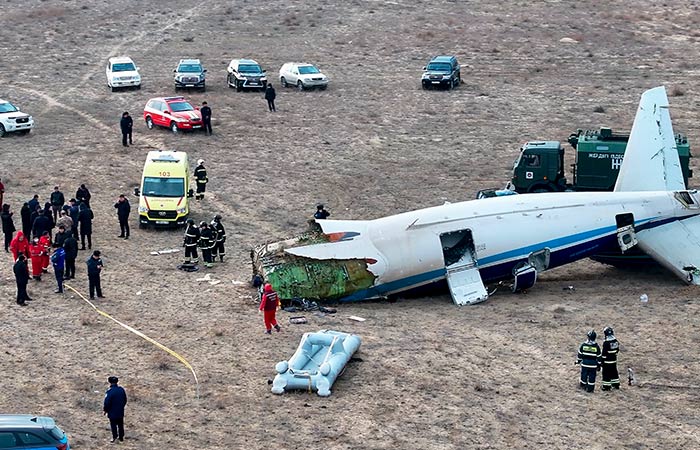 Предварительный отчет по крушению самолета AZAL опубликуют в ближайшие дни