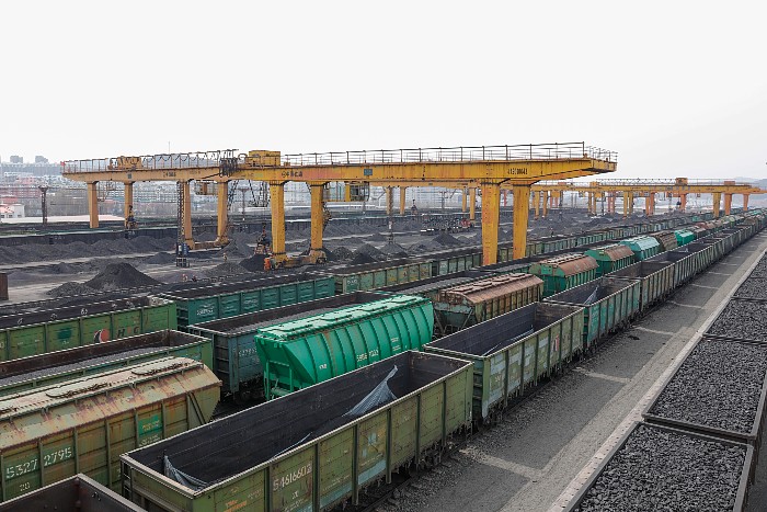 В Казахстане объяснили загруженностью ограничение поставок угля через Россию