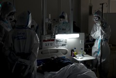 В России за сутки выявили более 40,7 тыс. новых случаев COVID-19