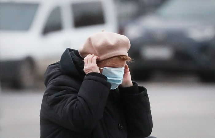 В заксе Петербурга заявили, что вакцинация пенсионеров останется добровольной