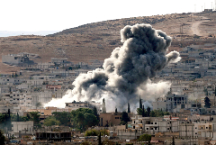 Двое сирийских военных погибли при обстрелах со стороны боевиков в Алеппо и Идлибе