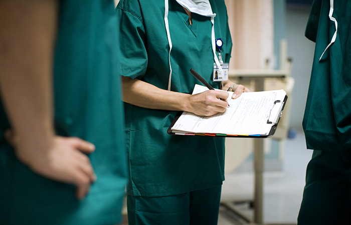 Российский боец ММА убил врача в США из-за спора о необходимости вакцинации