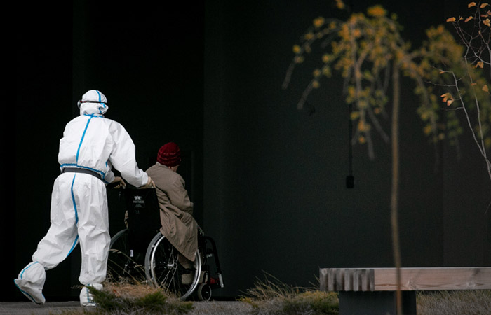 В России за сутки умерло рекордное число пациентов с COVID-19